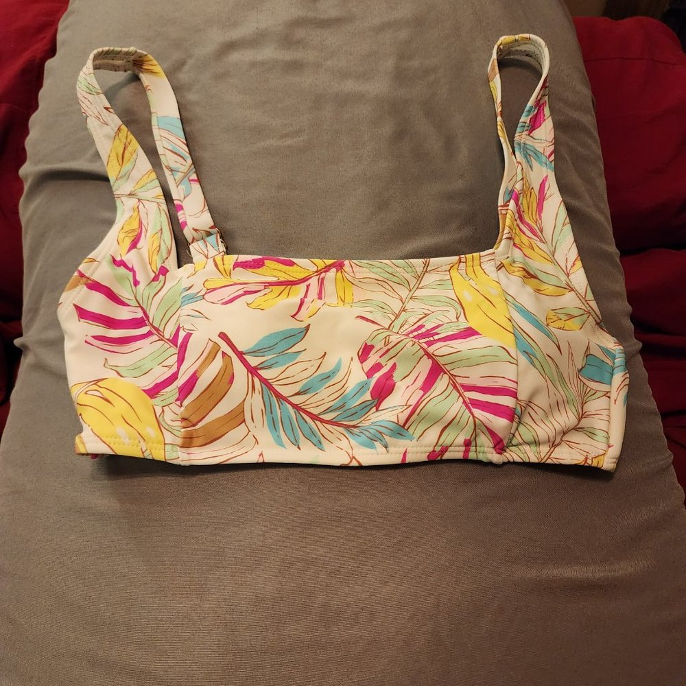 Women's 2 Peice Bathing Suit - Picture 4 of 7